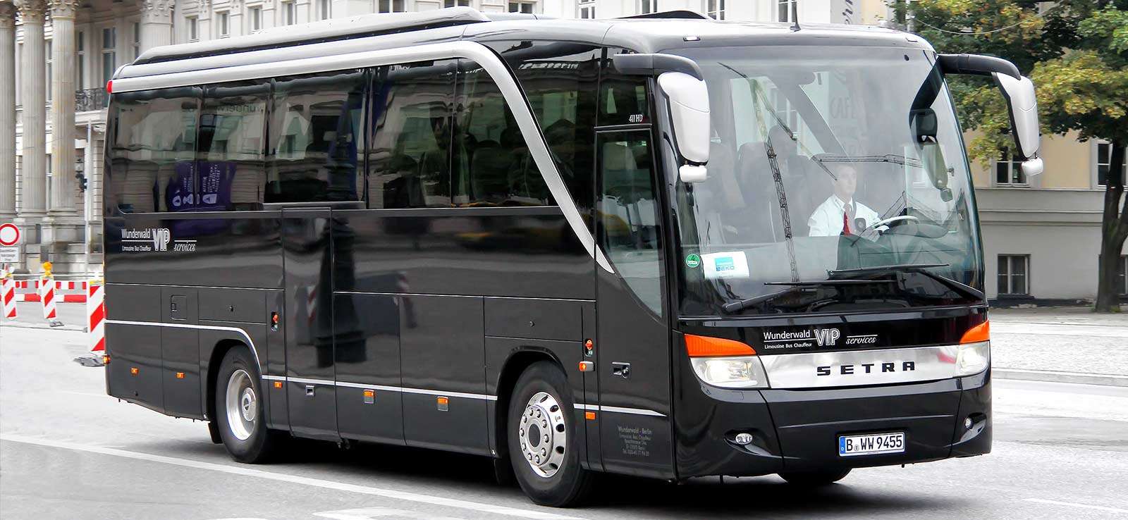 Midibus mieten - Bus mieten für 20, 25 bis zu 30 Personen | Hanse Mondial